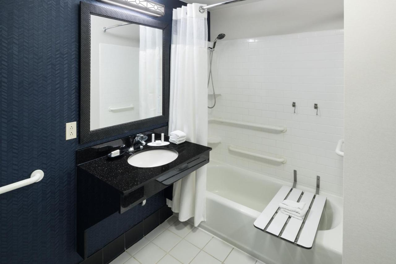 Fairfield Inn Suites By Marriott Orlando At Seaworld Williamsburg Eksteriør billede